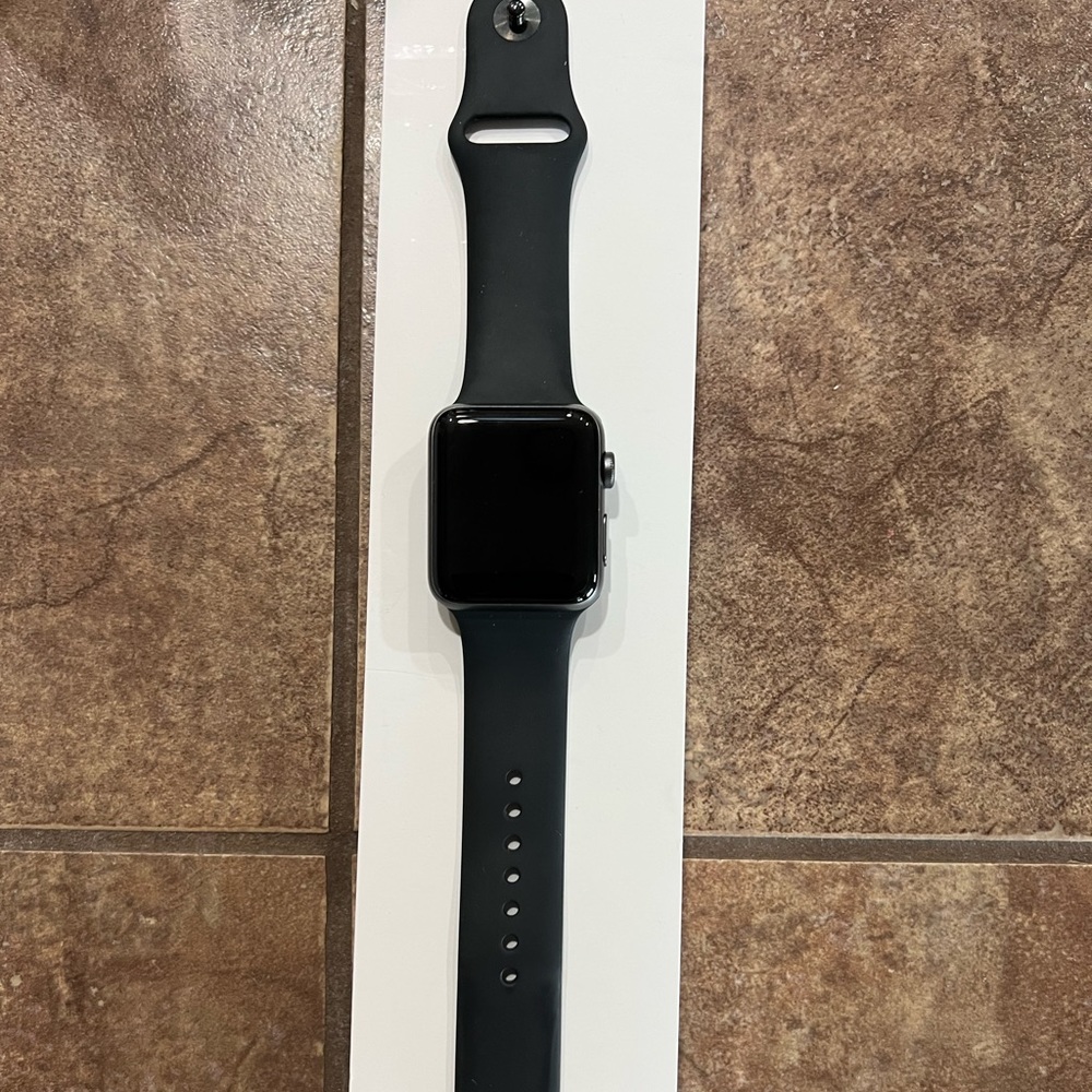 Apple Watch Series 3 Space Gray 42mm GPS